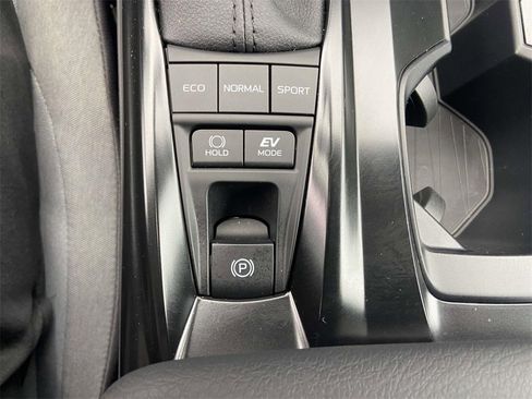 Used 2026 Toyota Camry LE image 24