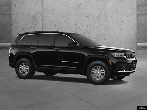 New 2025 Jeep Grand Cherokee Laredo image 10