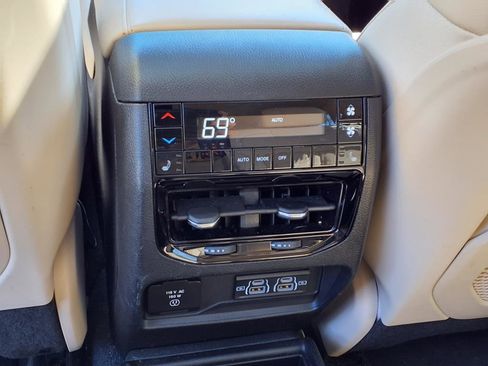 Certified 2021 Jeep Grand Cherokee L Limited image 16