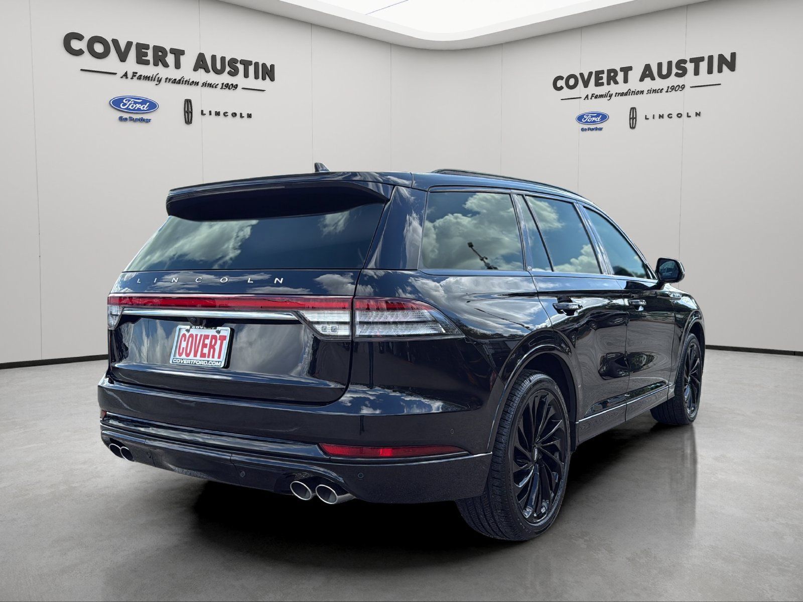 Used 2023 Lincoln Aviator Reserve w/ Equipment Group 201A AWD/4WD image 5