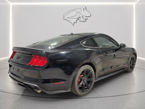 Used 2018 Ford Mustang Coupe w/ Equipment Group 101A RWD image 5