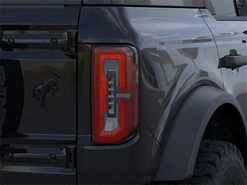 New 2025 Ford Bronco Badlands w/ Black Appearance Package image 23