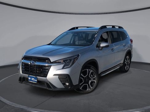 Used 2023 Subaru Ascent Limited image 1