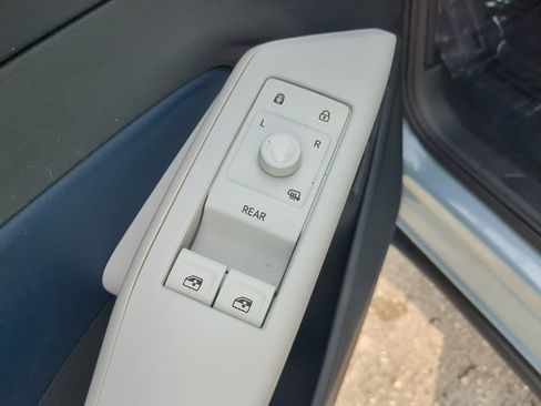 Used 2023 Volkswagen ID.4 Pro S RWD image 18