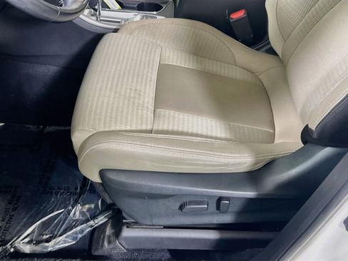 Used 2021 Subaru Ascent Premium w/ Convenience Package image 18