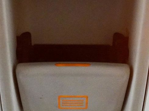 Used 2016 Mercedes-Benz C 300 4MATIC Sedan image 30