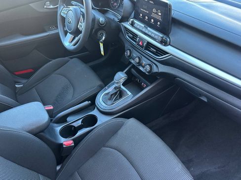 Used 2021 Kia Forte LXS FWD image 18