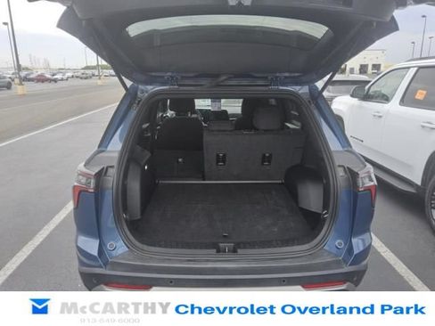 Used 2025 Chevrolet Equinox LT FWD image 12