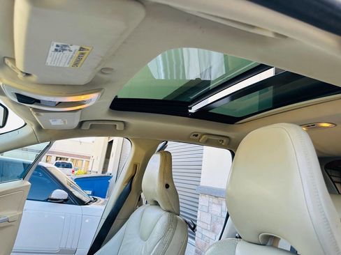 Used 2011 Volvo XC60 3.2 image 16