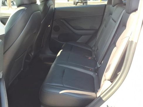 Used 2022 Tesla Model Y Long Range AWD/4WD image 20