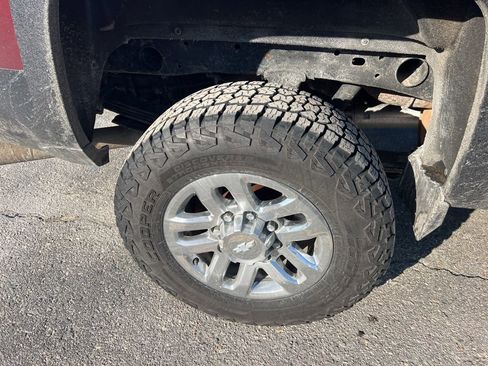 Used 2015 Chevrolet Silverado 2500 LT w/ LT Convenience Package image 13