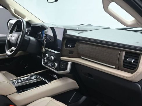 Used 2023 Ford Expedition Max Limited image 30