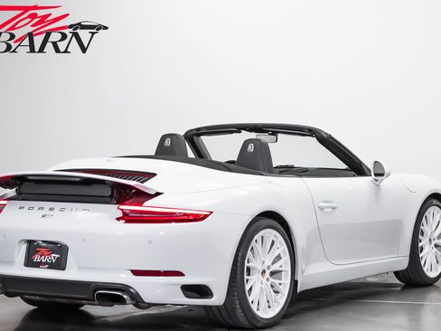 Used 2017 Porsche 911 Carrera RWD image 5