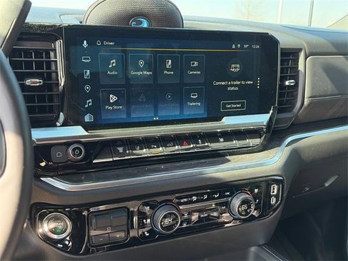 Used 2025 Chevrolet Silverado 3500 LTZ w/ LTZ Texas Edition image 19