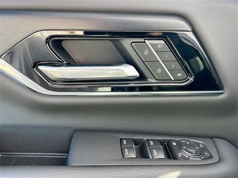 New 2026 GMC Yukon XL Denali w/ Sun & Power Step Package image 13