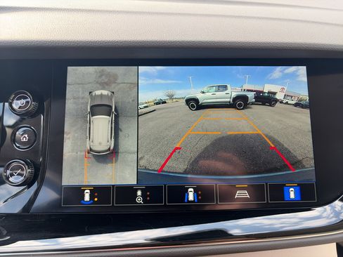 Used 2023 Buick Envision Avenir AWD/4WD image 20