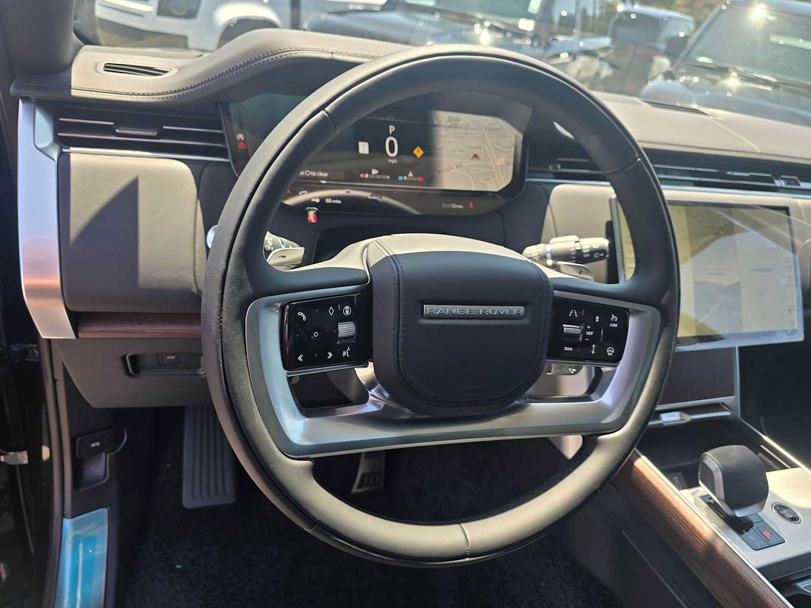New 2026 Land Rover Range Rover Long Wheelbase SE AWD/4WD image 25