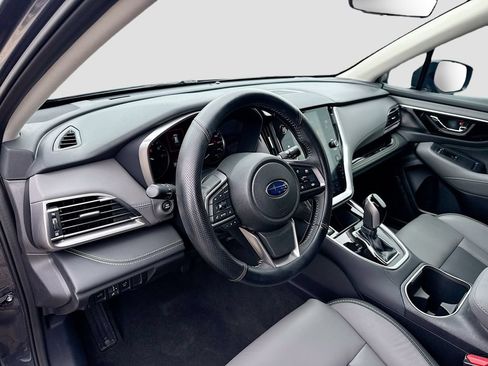Used 2023 Subaru Outback Onyx Edition XT AWD/4WD image 9