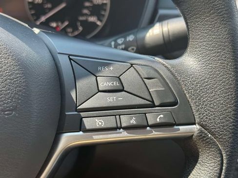 Used 2024 Nissan Altima 2.5 SV FWD image 27