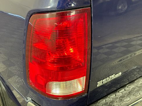 Used 2017 RAM 1500 Classic SLT image 34