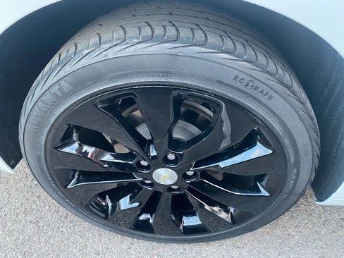 Used 2016 Chevrolet Malibu Premier w/ Driver Confidence Package image 28