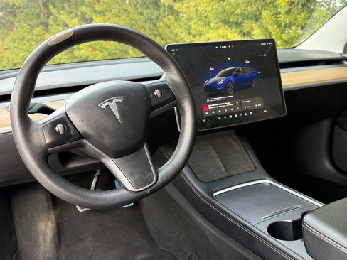 Used 2022 Tesla Model 3 Standard Range image 45