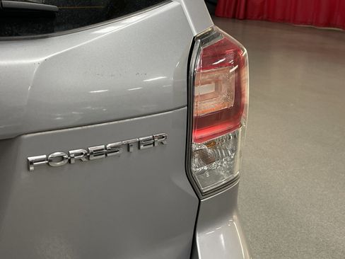 Used 2018 Subaru Forester 2.5i w/ Alloy Wheel Package image 7