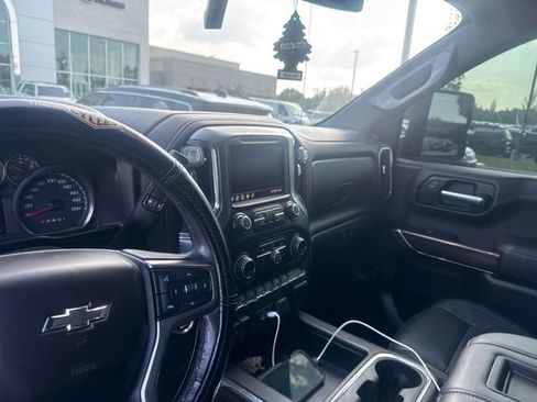 Used 2020 Chevrolet Silverado 1500 LT Trail Boss AWD/4WD image 13