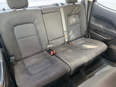 Used 2021 Chevrolet Colorado LT AWD/4WD image 18