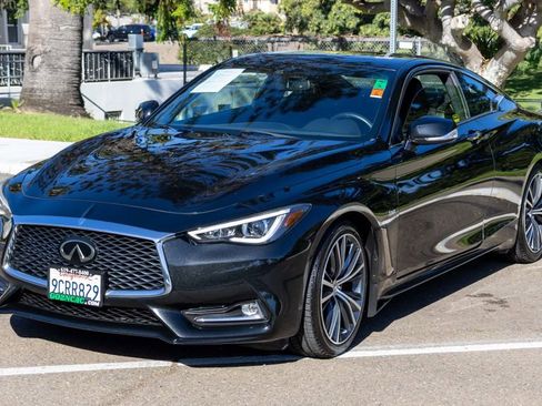 Used 2019 INFINITI Q60 3.0t Luxe w/ Essential Package image 6