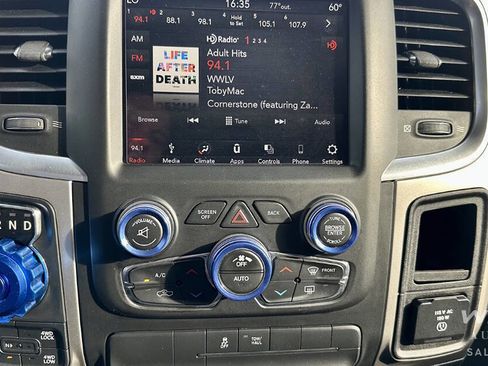 Used 2019 RAM 1500 Classic SLT w/ Luxury Group image 20