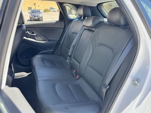Used 2020 Hyundai Elantra GT w/ Style Package 02 FWD image 29