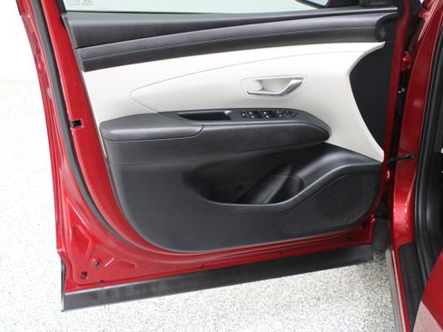 Used 2025 Hyundai Tucson SEL AWD/4WD image 12