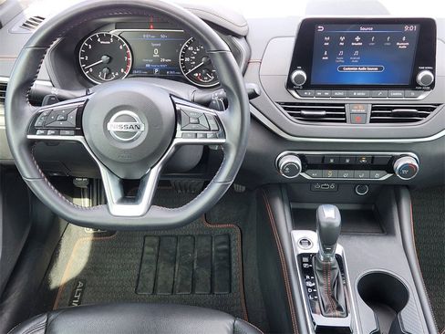 Used 2021 Nissan Altima 2.5 SR image 29