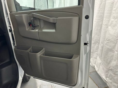Used 2022 Chevrolet Express 3500 Work Van w/ Power Convenience Package image 38