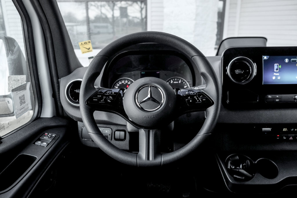 Used 2026 Mercedes-Benz Sprinter 2500 image 15