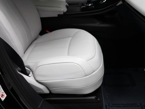 Used 2023 Land Rover Range Rover Sport SE image 54