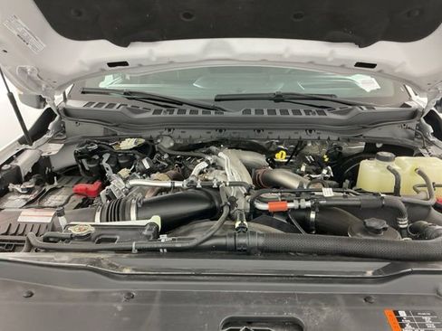 Used 2024 Ford F350 Platinum w/ Tremor Off-Road Package image 36