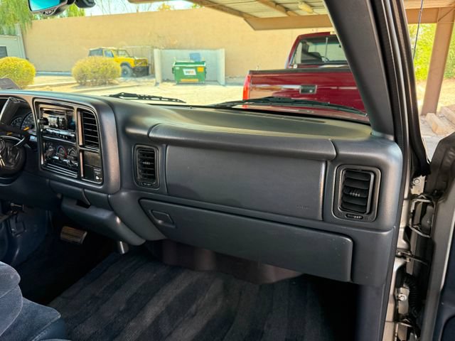 Used 2000 Chevrolet Silverado 1500 LS w/ Firm Ride Suspension Pkg RWD image 37