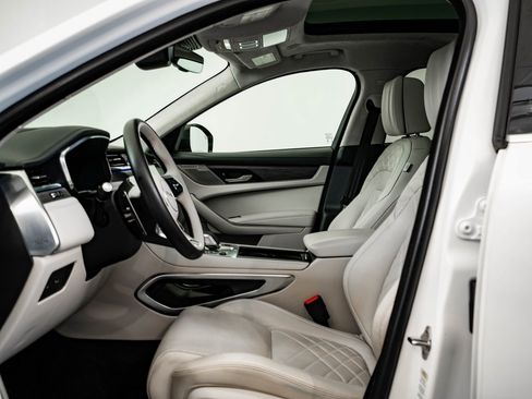 Used 2023 Jaguar F-PACE S image 23