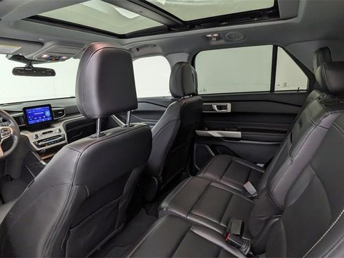Certified 2023 Ford Explorer XLT w/ Equipment Group 202A image 36