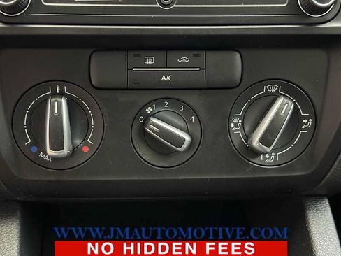 Used 2017 Volkswagen Jetta S FWD image 33