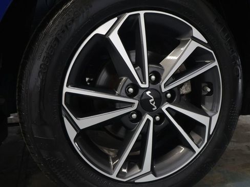 Used 2024 Kia Forte LXS w/ LXS Technology Package image 27