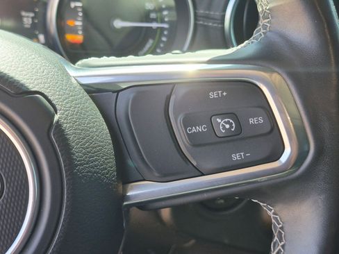 Used 2023 Jeep Wrangler Unlimited Sahara w/ Cold Weather Group AWD/4WD image 20