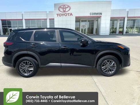 Used 2024 Nissan Rogue S AWD/4WD image 6