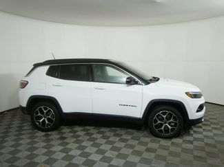 Used 2025 Jeep Compass Limited video 2