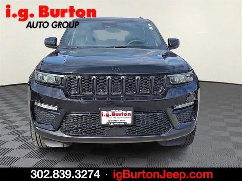 Certified 2025 Jeep Grand Cherokee Limited w/ Black Appearance Package image 2