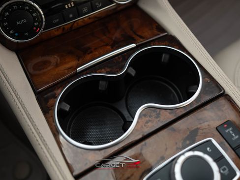 Used 2017 Mercedes-Benz CLS 550 w/ Premium 2 Package image 35