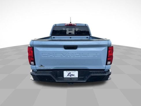 Used 2025 Chevrolet Colorado W/T w/ WT Custom Package RWD image 8