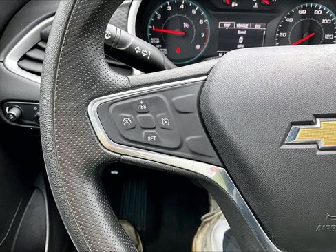 Used 2020 Chevrolet Malibu LS image 21